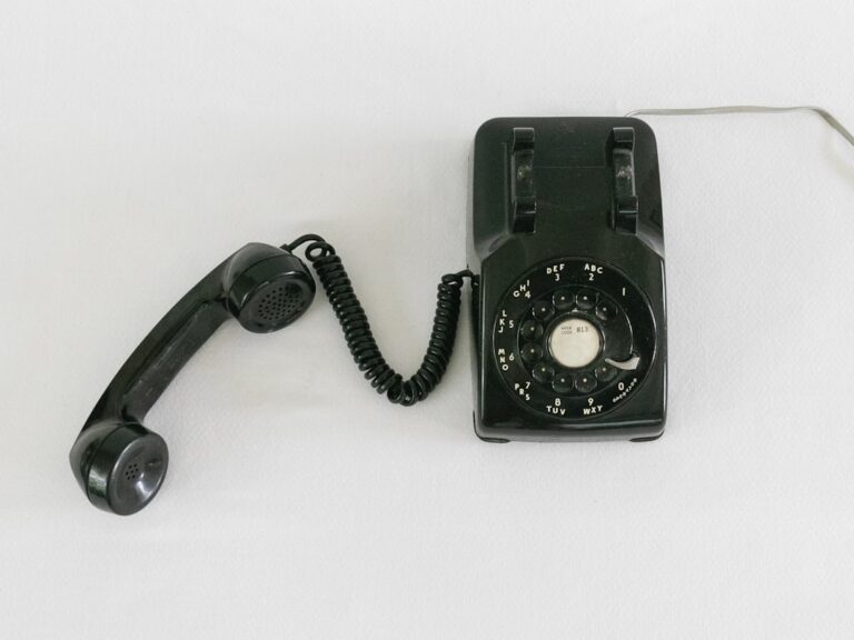 Rozmowa kwalifikacyjna przez telefon – jak się przygotować i o co pytać?